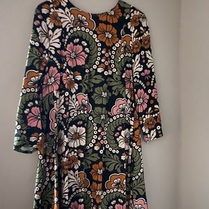 Floral shift dress